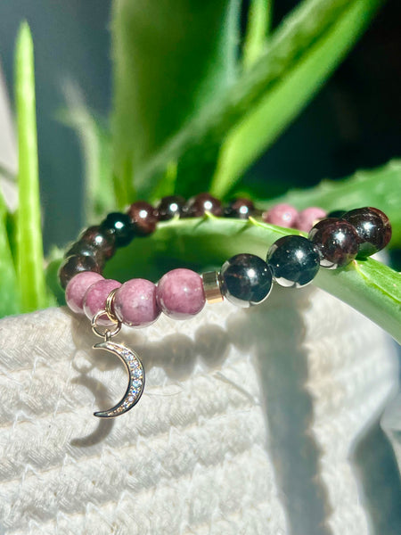 Red garnet & lepidolite bracelet