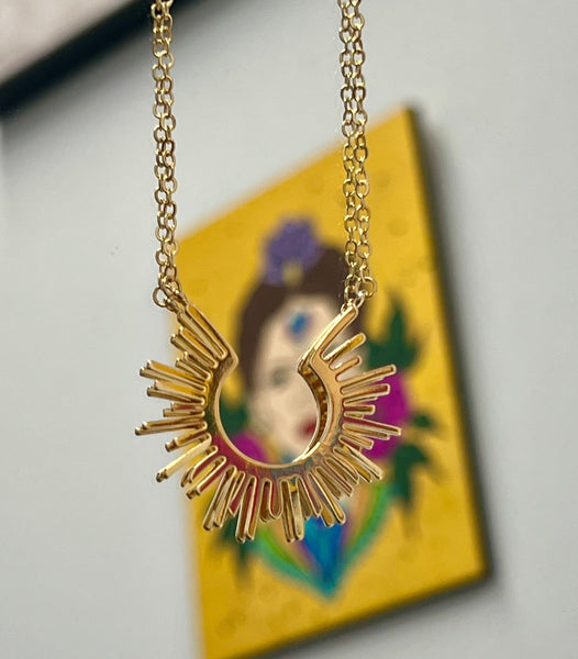18k Gold Sun necklace