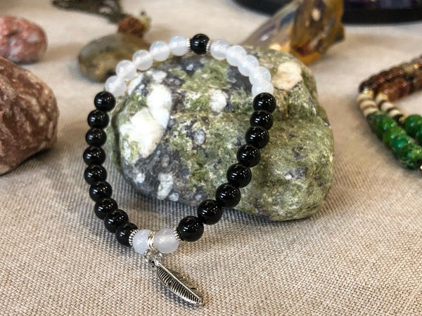 Black Onyx and white agate 6mm