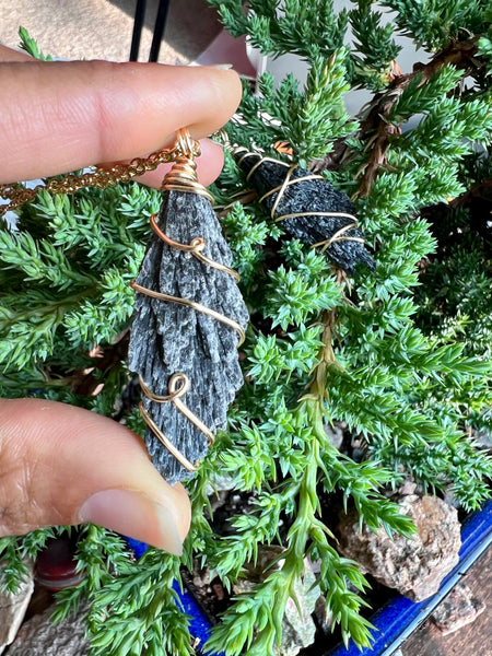 Black kyanite pendant
