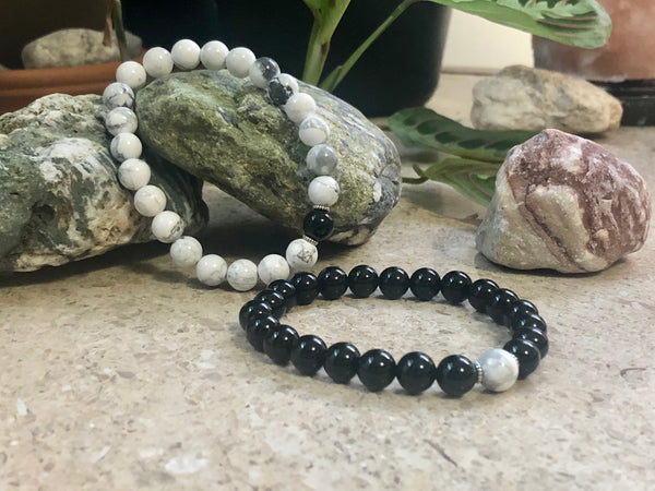 Black onyx and white howlite 8mm. Couple set