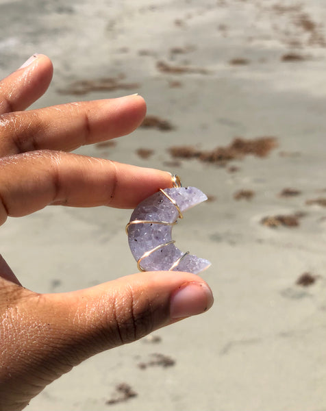 Lavender amethyst pendant with chain