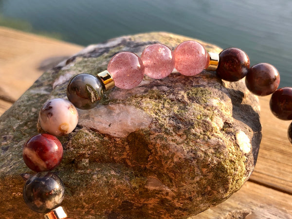 Strawberry Quartz, red lightening agate & Red garnet