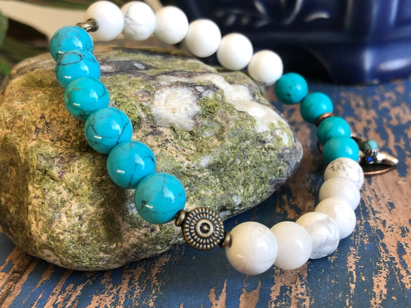 White Howlite & Turquoise 8mm