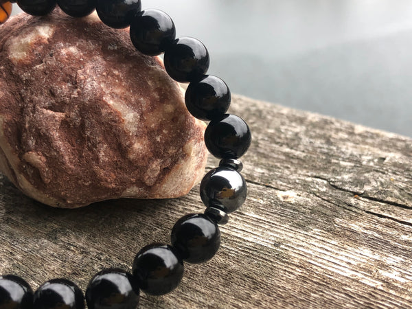 Black Onyx, dragon vain Agate & Hematite 8mm Bracelet
