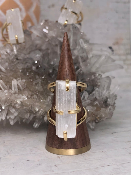 Origems selenite ring