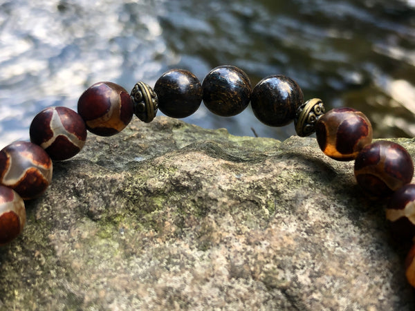 Tibetean DZI agate & Bronzite
