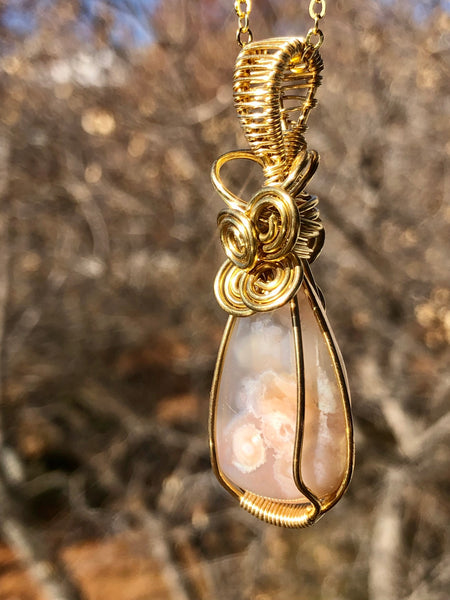 Flower agate tear drop necklace