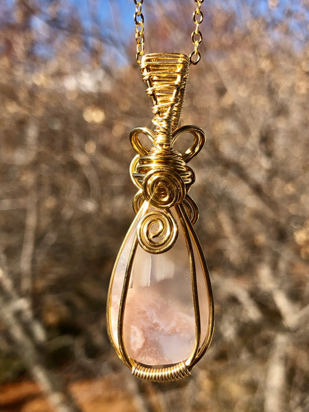 Flower agate tear drop necklace