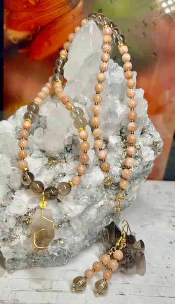 Peach moonstone and smoky quartz necklace