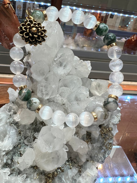 Selenite with tree agate or rose quartz