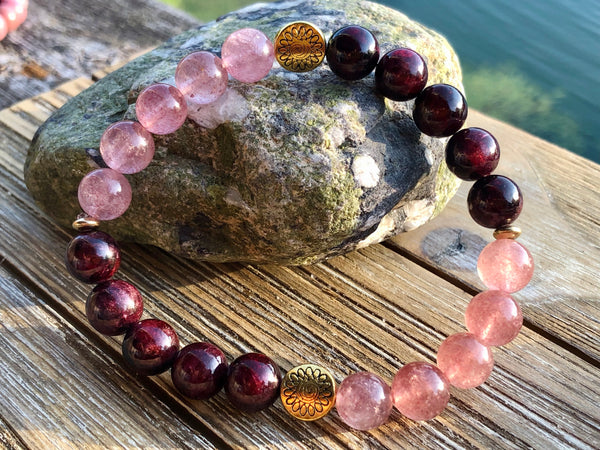 Strawberry Quartz, red lightening agate & Red garnet