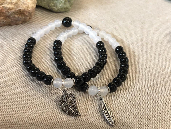 Black Onyx and white agate 6mm