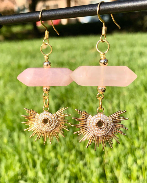 Rose quartz point set 18k gold covered sunset and chain