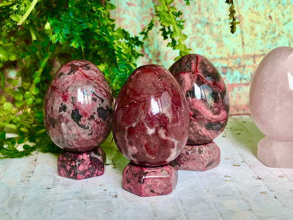 Crystal eggs