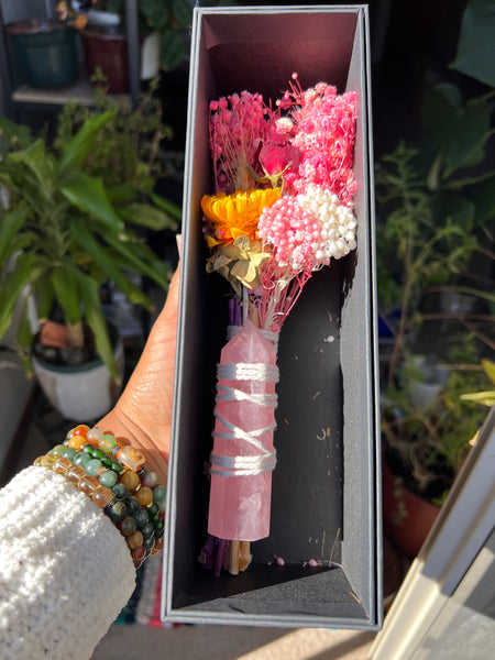Handmade crystal point with dry flowers. Gift box included
