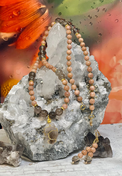 Peach moonstone and smoky quartz necklace