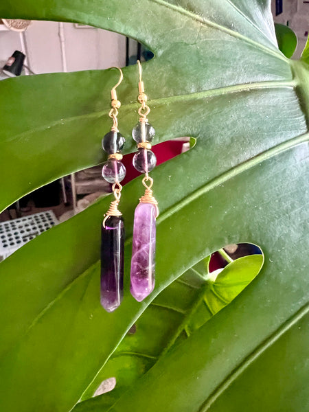 Fluorite and amethyst set with point pendant