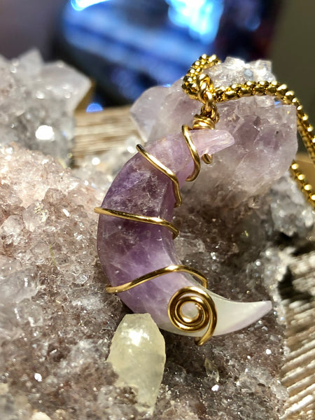 Amethyst faceted moon pendant