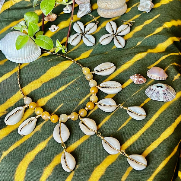 Crowrie shell custom choker necklace