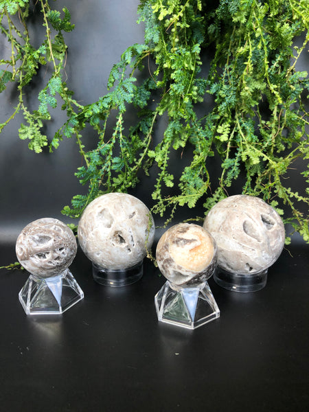 Druzy sphalerite spheres