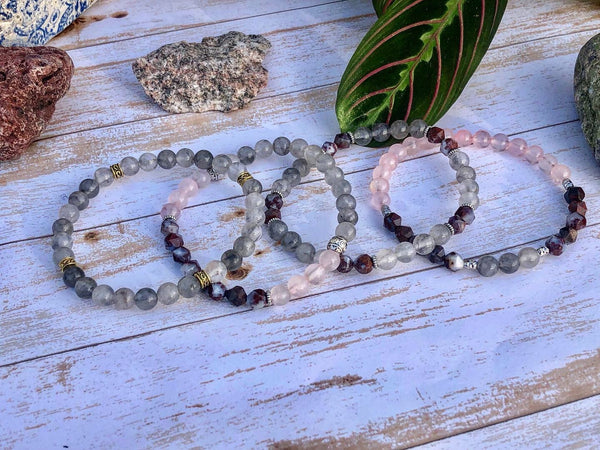 Cloudy quartz bracelet 6mm